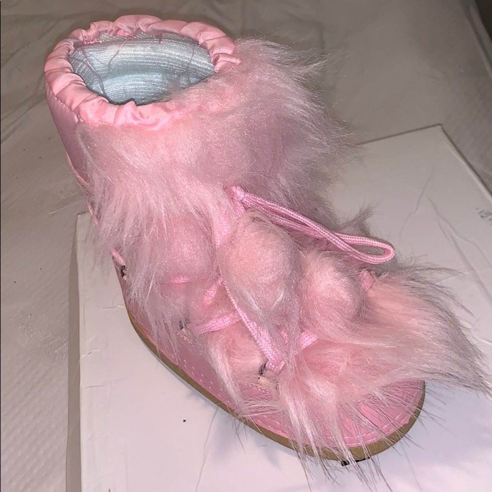 Pink Furry Moon Boots